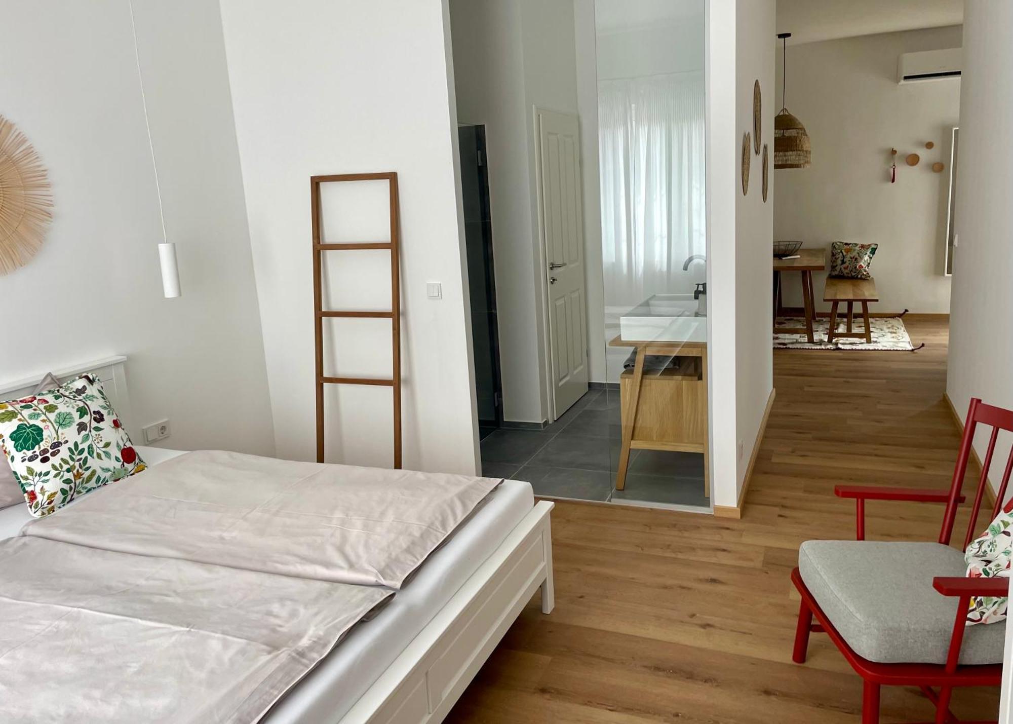 מורביש אם סי Pannonia Apartments מראה חיצוני תמונה